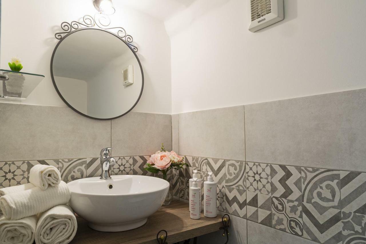 Apartmán Casa Rosa Al Molo By Wonderful Italy Janov Exteriér fotografie